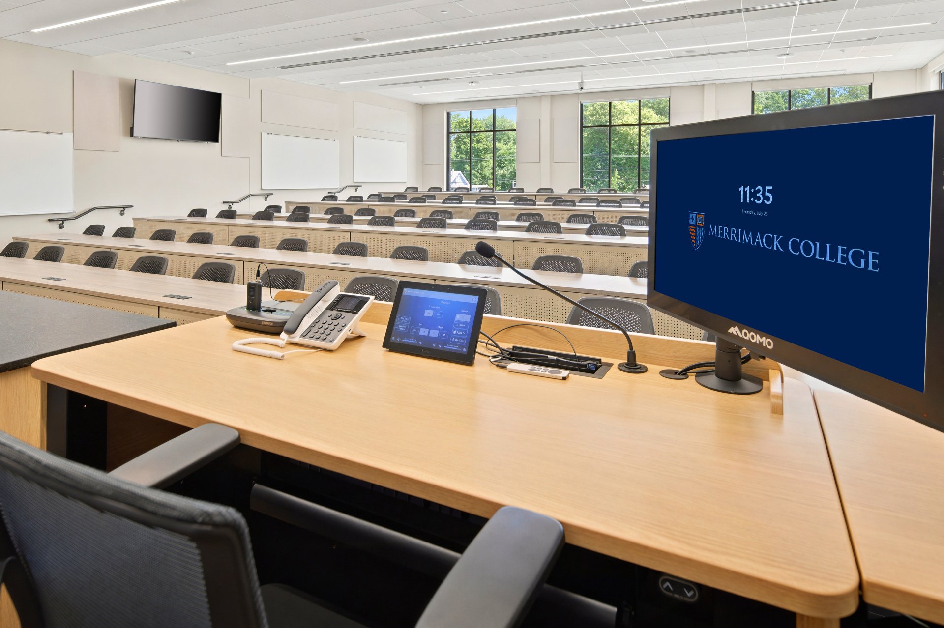 Mc Lecture Hall Tiered Classroom Desk Screen
